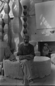 Autoportrait Brancusi dans l'atelier - Artline Films